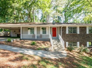 2616 Valley View Dr, Rocky Face, GA 30740