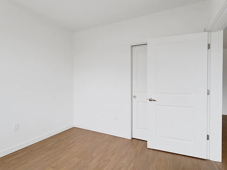 NW 99 Apartments — Photo 34