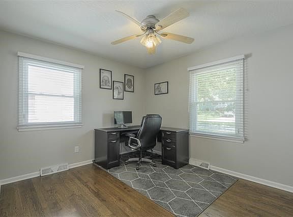 5th image of 3832 S Haden Dr