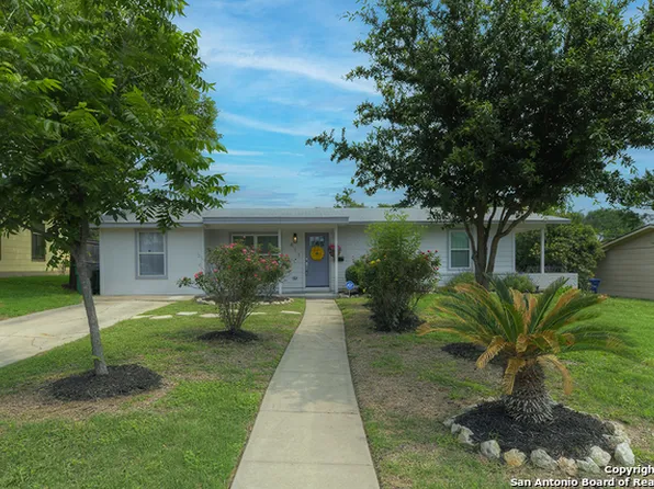 411 Senova Dr, San Antonio, TX 78216