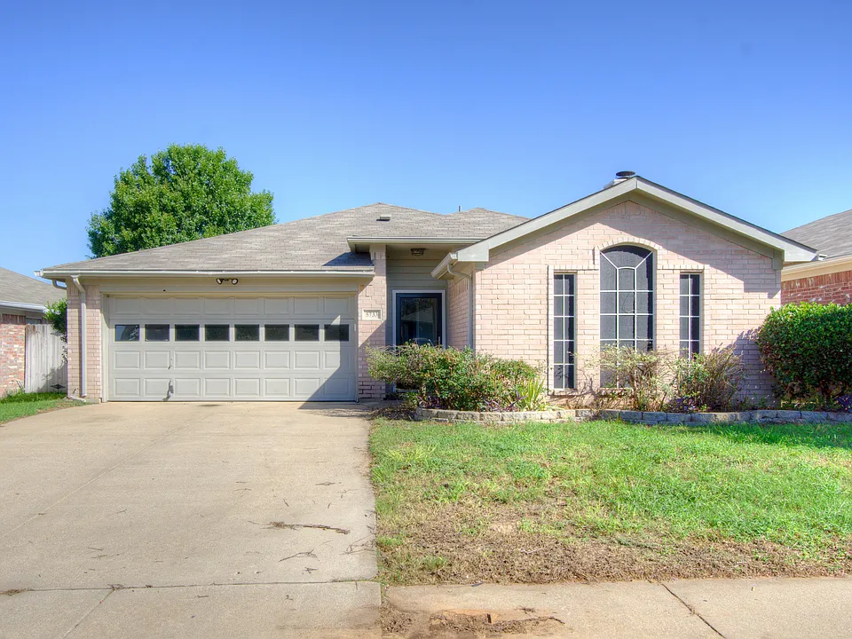 5733 Vandalia Trl