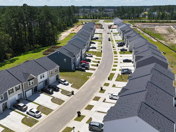 122 Cotton Leaf Blvd #3, Summerville, SC 29486