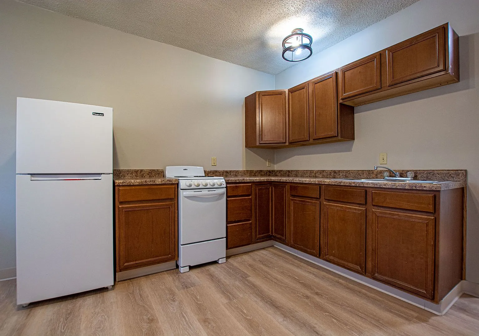 Westmont Apartments — Photo 4
