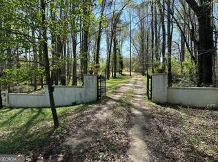 371 Hampton Rd, Fayetteville, GA 30215