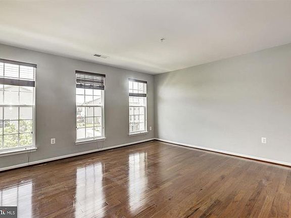 4th image of 6295 Aster Haven Cir #4