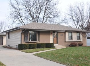7650 S Manitowoc Ave, Oak Creek, WI 53154