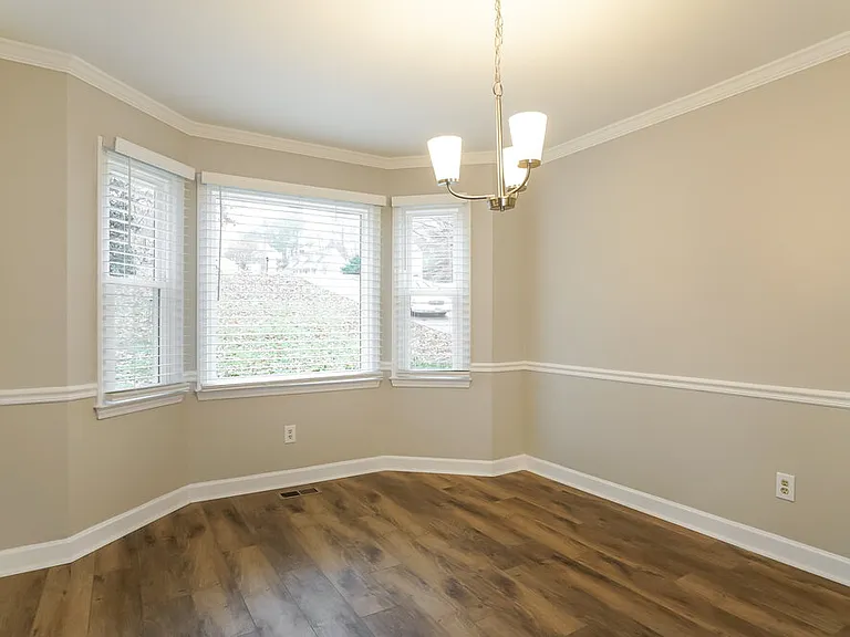 1001 Jumper Dr — Photo 7