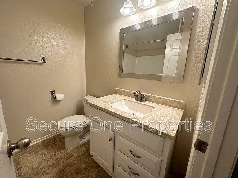 29362 Hillrise Dr — Photo 18