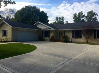500 Thomas Dr, Morris, IL 60450