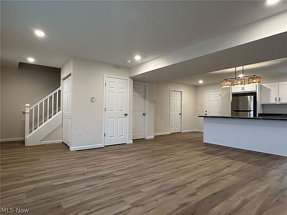 5th image of 1587 Drexel Ave NW