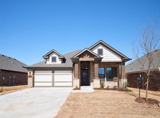7917 NW 163rd St, Edmond, OK 73013