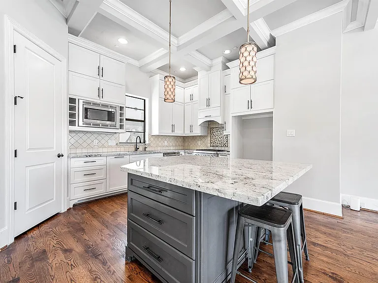 5733 Winsome Ln — Photo 21