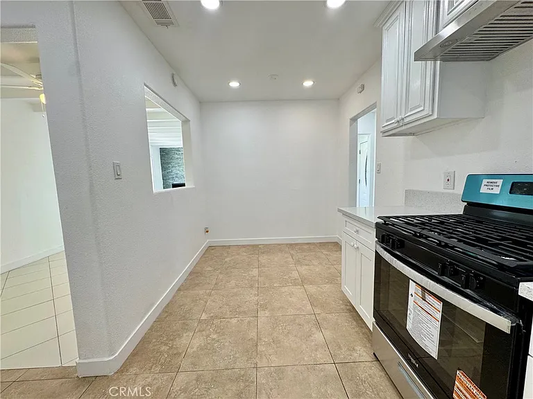 1211 N Siesta St — Photo 8