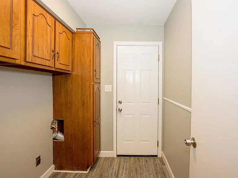 226 Carey Ln — Photo 21