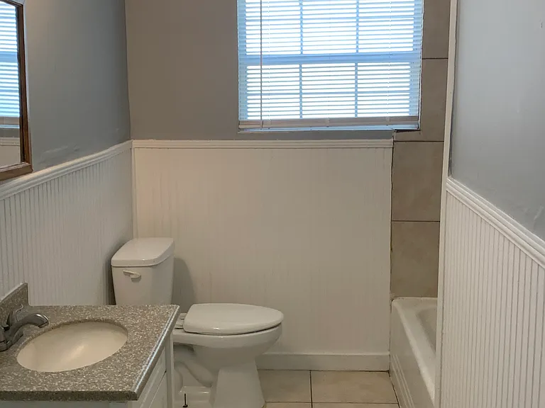 1524 W Woodlawn Ave #1 — Photo 4