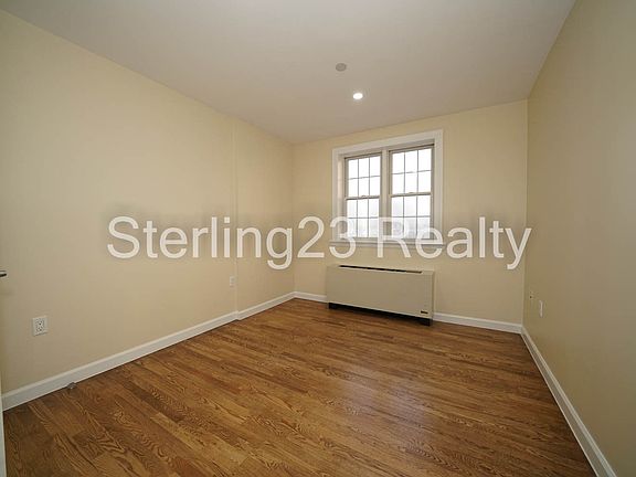 5th image of 28-21 Astoria Blvd #D3