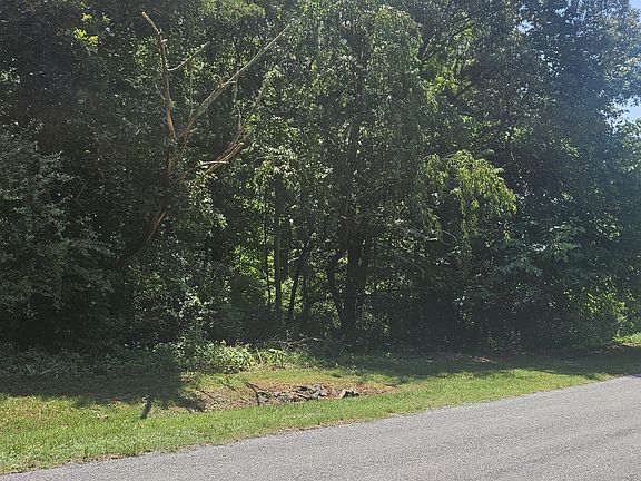 2nd image of 2 & 3 Longview Estates Dr