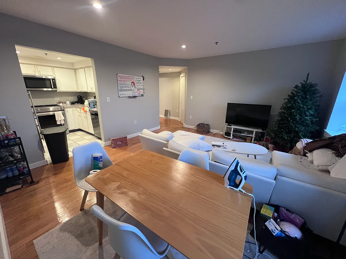 Building Photo - 534 Commonwealth Ave #7D