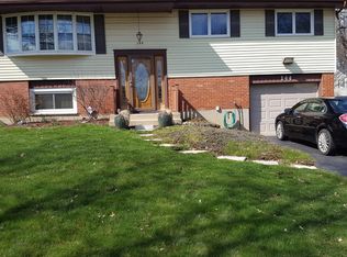 21W144 Monticello Rd, Lombard, IL 60148