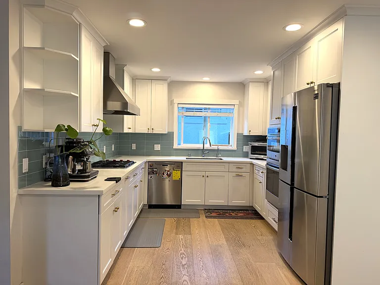 1390 Kintyre Way — Photo 4