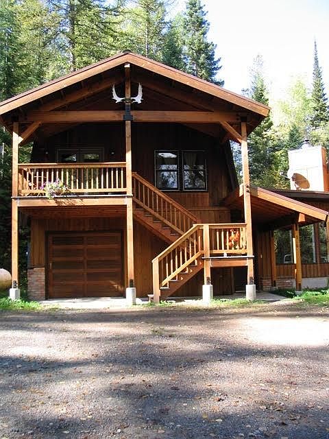 1st image of 916 Moose Ln