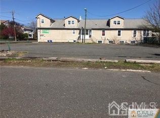 1001 W Camplain Rd, Manville, NJ 08835