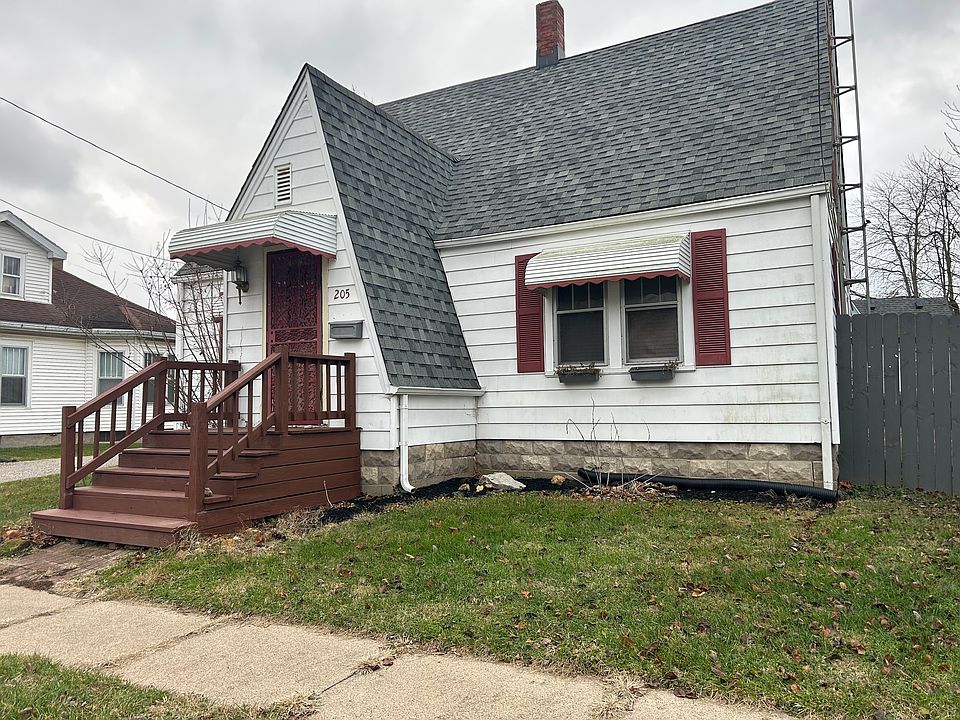 1st image of 205 Moore St