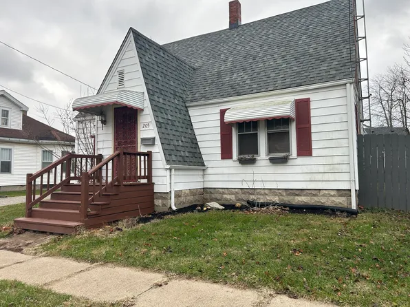 205 Moore St, Crothersville, IN 47229