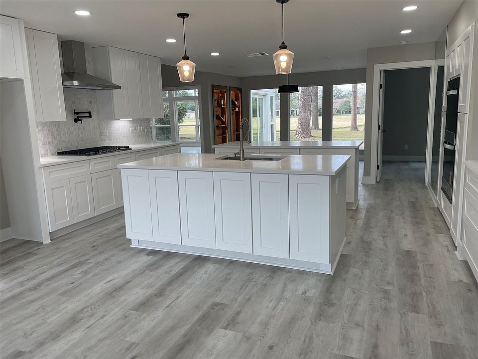 1st image of 3322 Robinson Rd