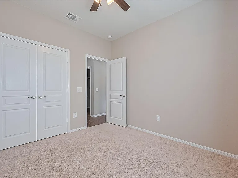 5327 Silver Ledge Dr — Photo 28