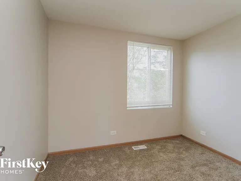 1576 Linden Park Ln — Photo 13
