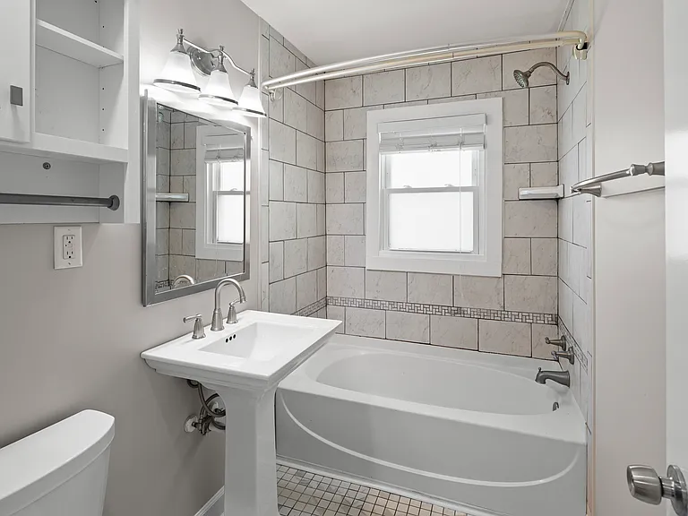 502 Freeman St — Photo 17