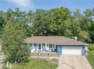 374 Woodlawn Reserve Rd, Akron, OH 44305