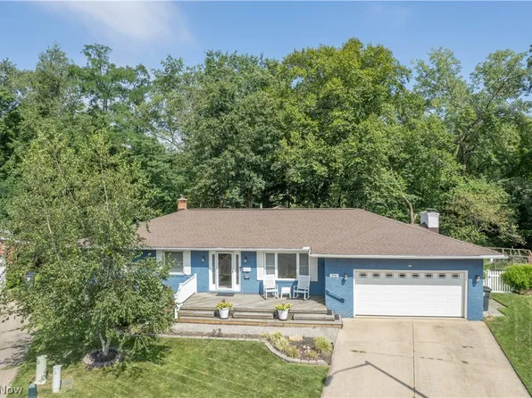 374 Woodlawn Reserve Rd, Akron, OH 44305