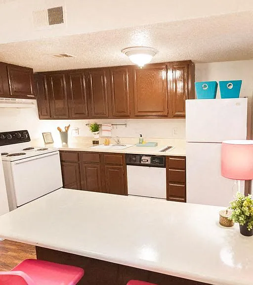 Casa 39 Apartments kitchen area with decor