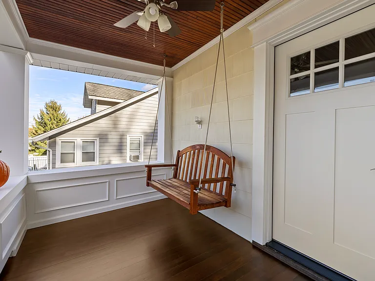 5 Hillside Ave — Photo 1