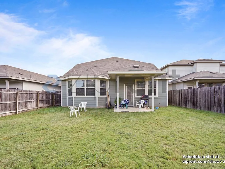 6611 Gentry Farm — Photo 21