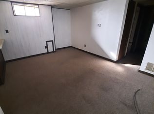 611 S 2nd St #11, Salina, KS 67401