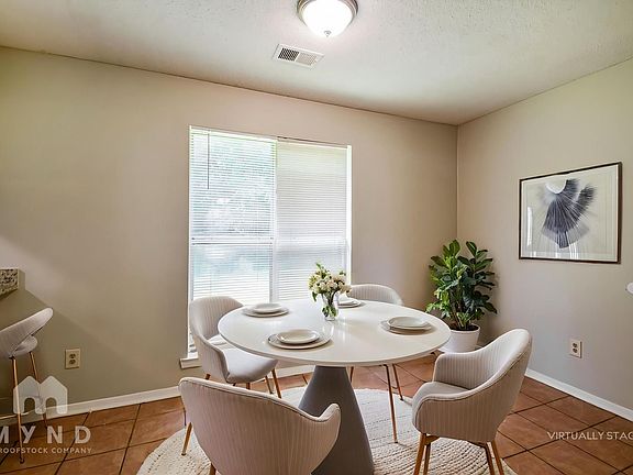 5th image of 3355 Carroll Dr