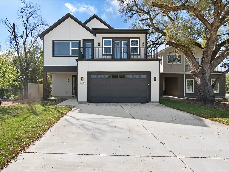 1205 Friends Cv — Photo 1