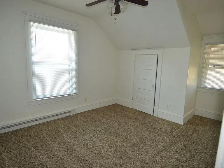 Darin Johnson Triplex — Photo 6