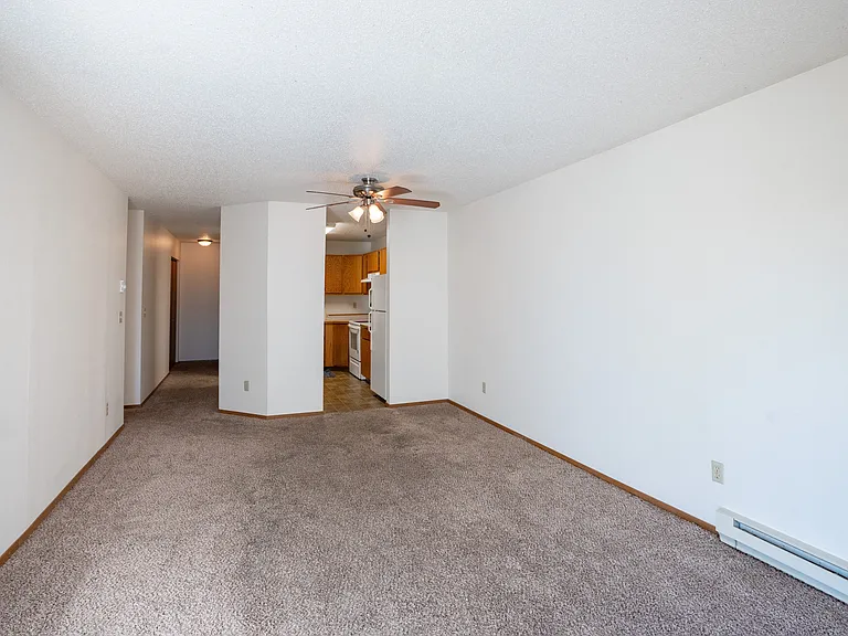 Fargo, ND Westview Towers Apartments | Living