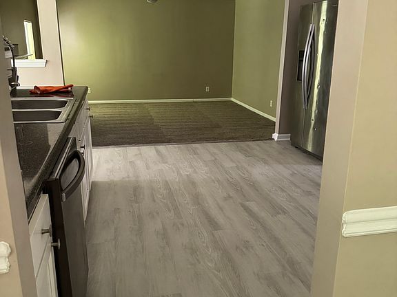 4th image of 4783 Creekside Pl