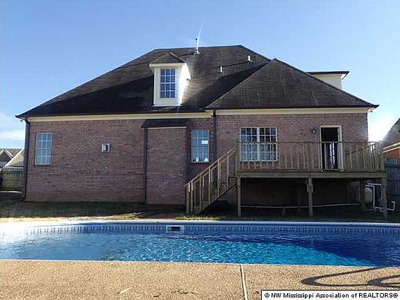 2nd image of 6211 Lake Front Dr