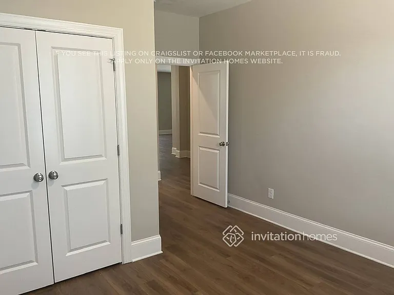 215 Caledonia Ct — Photo 10