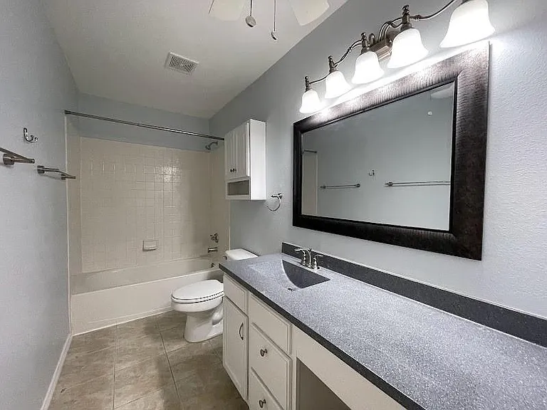 1825 Red Rock Dr — Photo 16