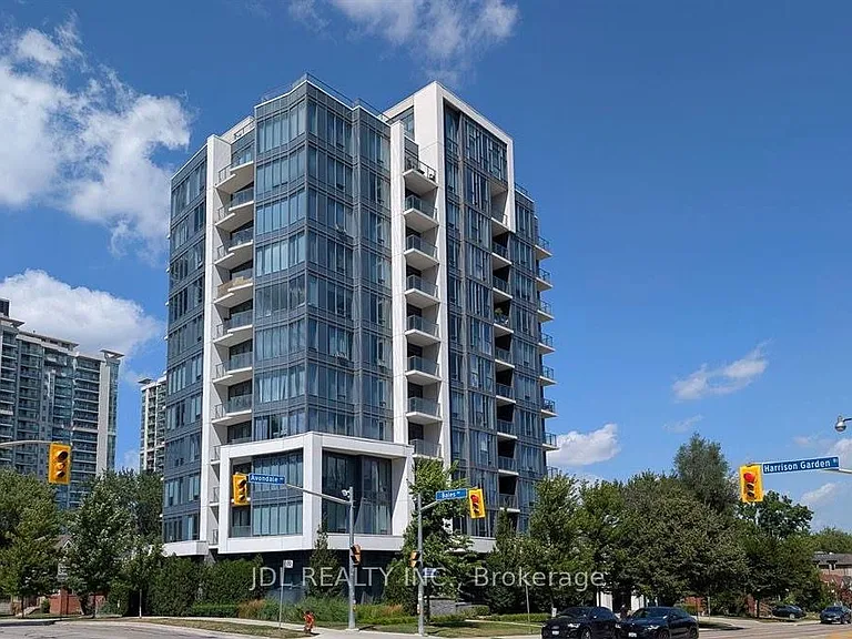 28 Avondale Ave #1206 — Photo 1