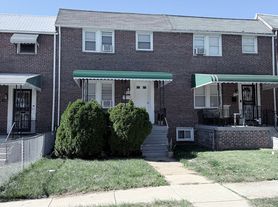 1504 N Ellwood Ave