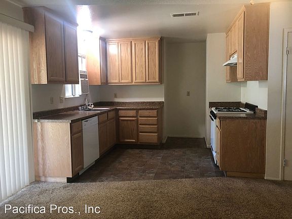2nd image of 2824 Northview Dr