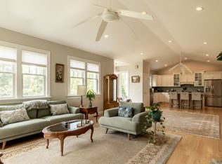 164 Carpenter Dr, South Kingstown, RI 02879